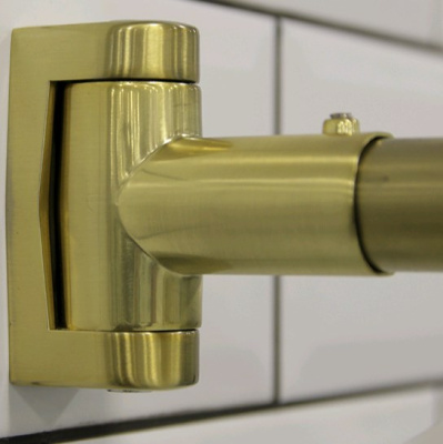 Karniz_dlya_shtory_na_vannu_Sandra_zoloto