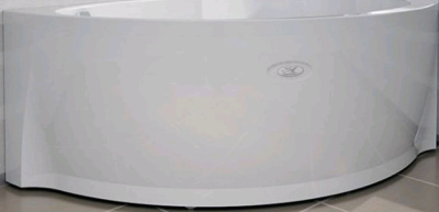 Panel_frontalnaya_1600_MODERNA_pravaya_s_krepleniyem_k_vanne